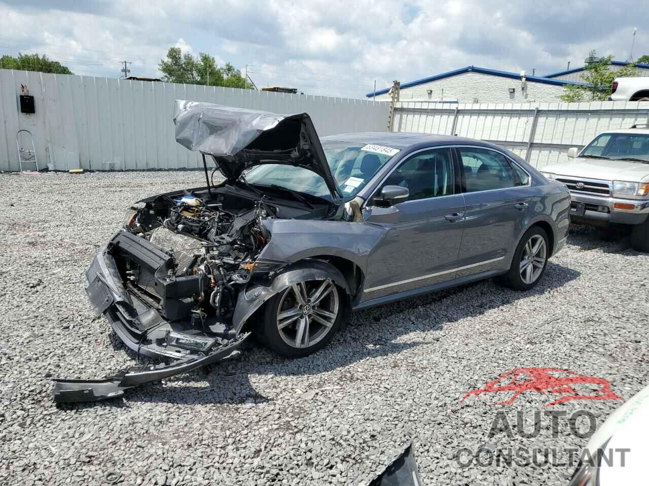 VOLKSWAGEN PASSAT 2015 - 1VWBT7A37FC023006