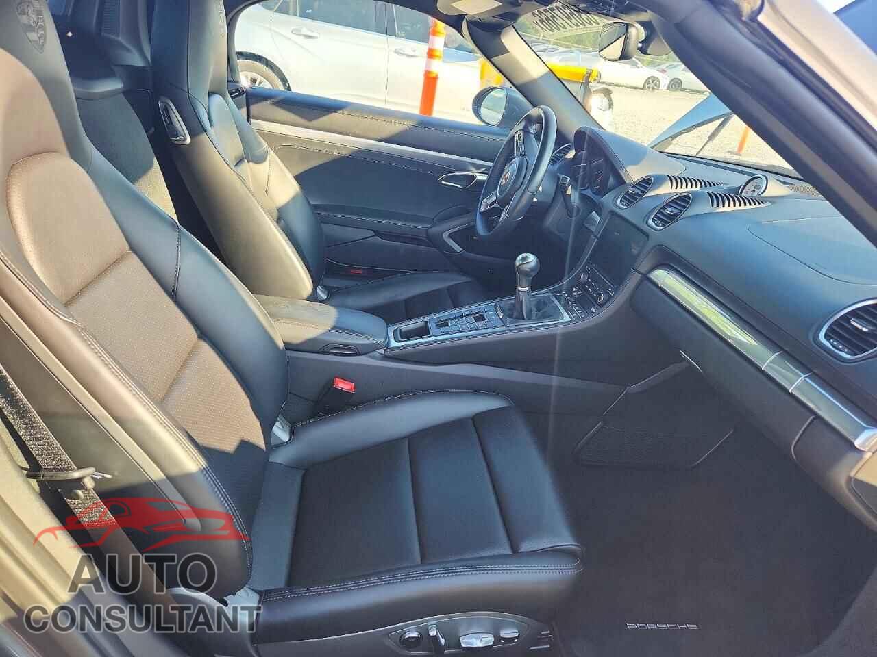 PORSCHE BOXSTER 2022 - WP0CD2A89NS228740