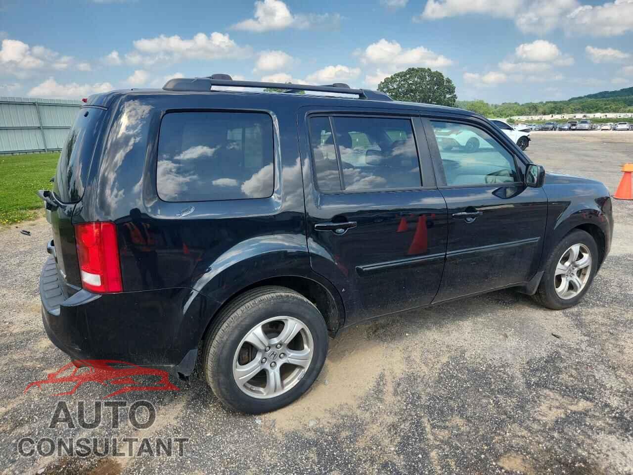 HONDA PILOT 2013 - 5FNYF4H71DB053615