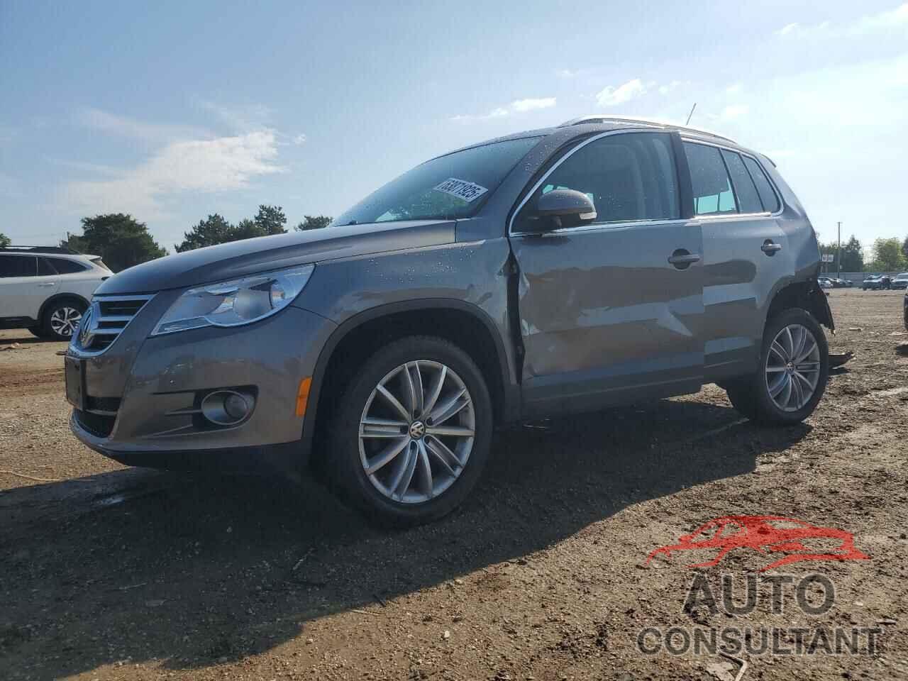 VOLKSWAGEN TIGUAN 2011 - WVGBV7AX4BW538145