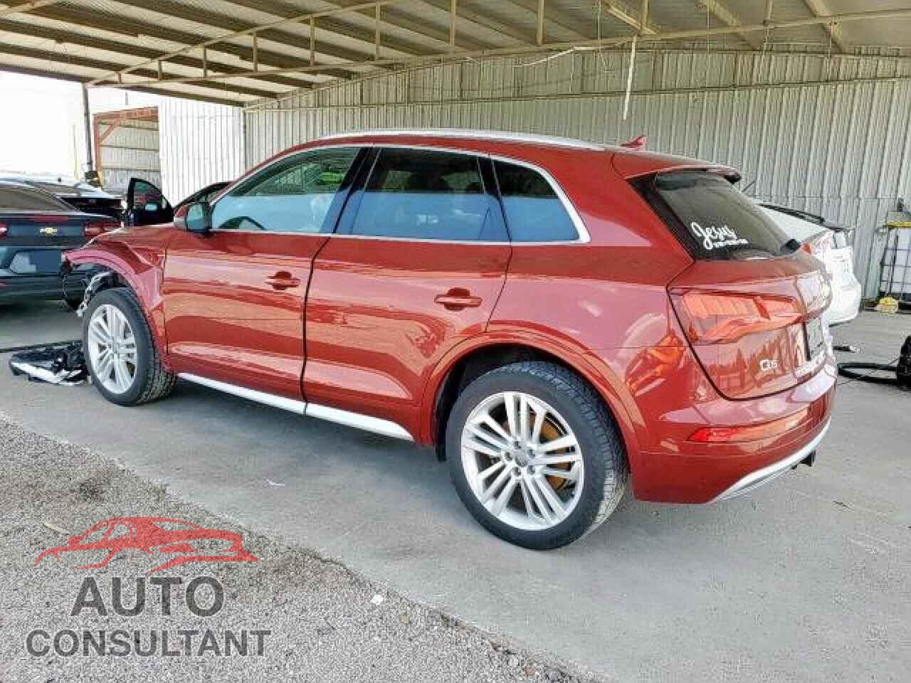 AUDI Q5 2018 - WA1BNAFY0J2136397
