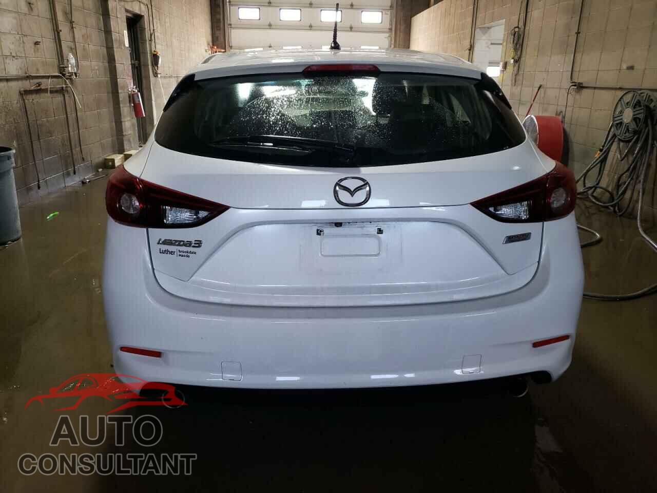 MAZDA 3 2017 - 3MZBN1L77HM107044