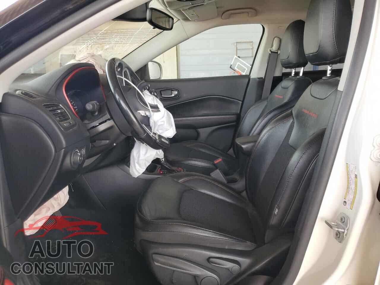 JEEP COMPASS 2020 - 3C4NJDDB1LT108849