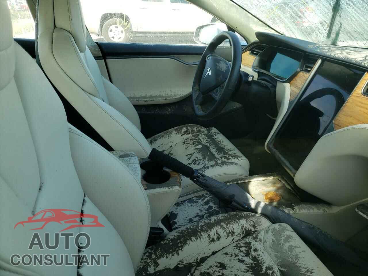 TESLA MODEL S 2019 - 5YJSA1E23KF308127