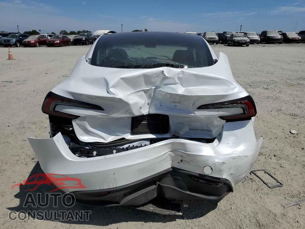 TESLA MODEL 3 2024 - 5YJ3E1EB0RF789764