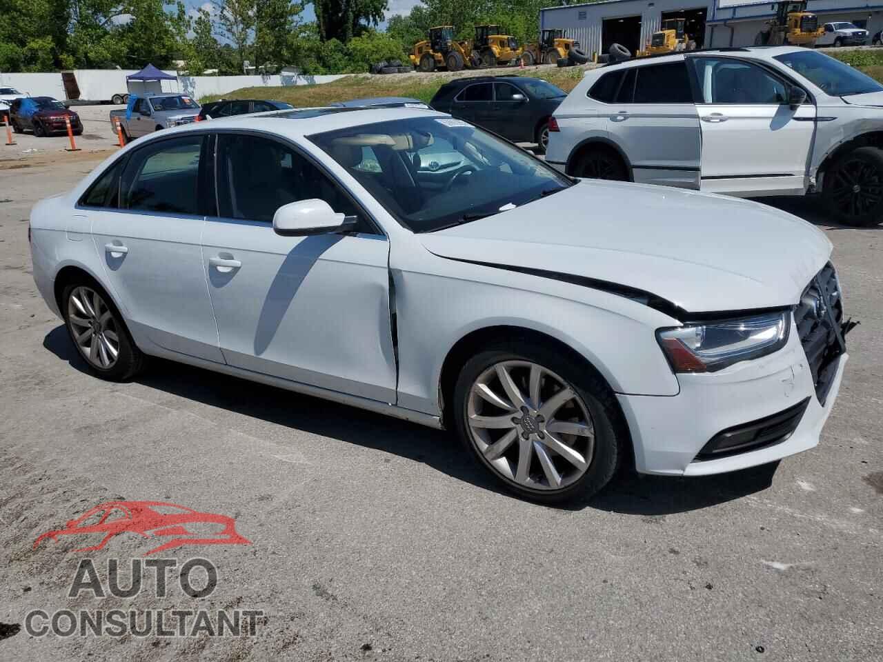 AUDI A4 2013 - WAUFFBFL2DN043895