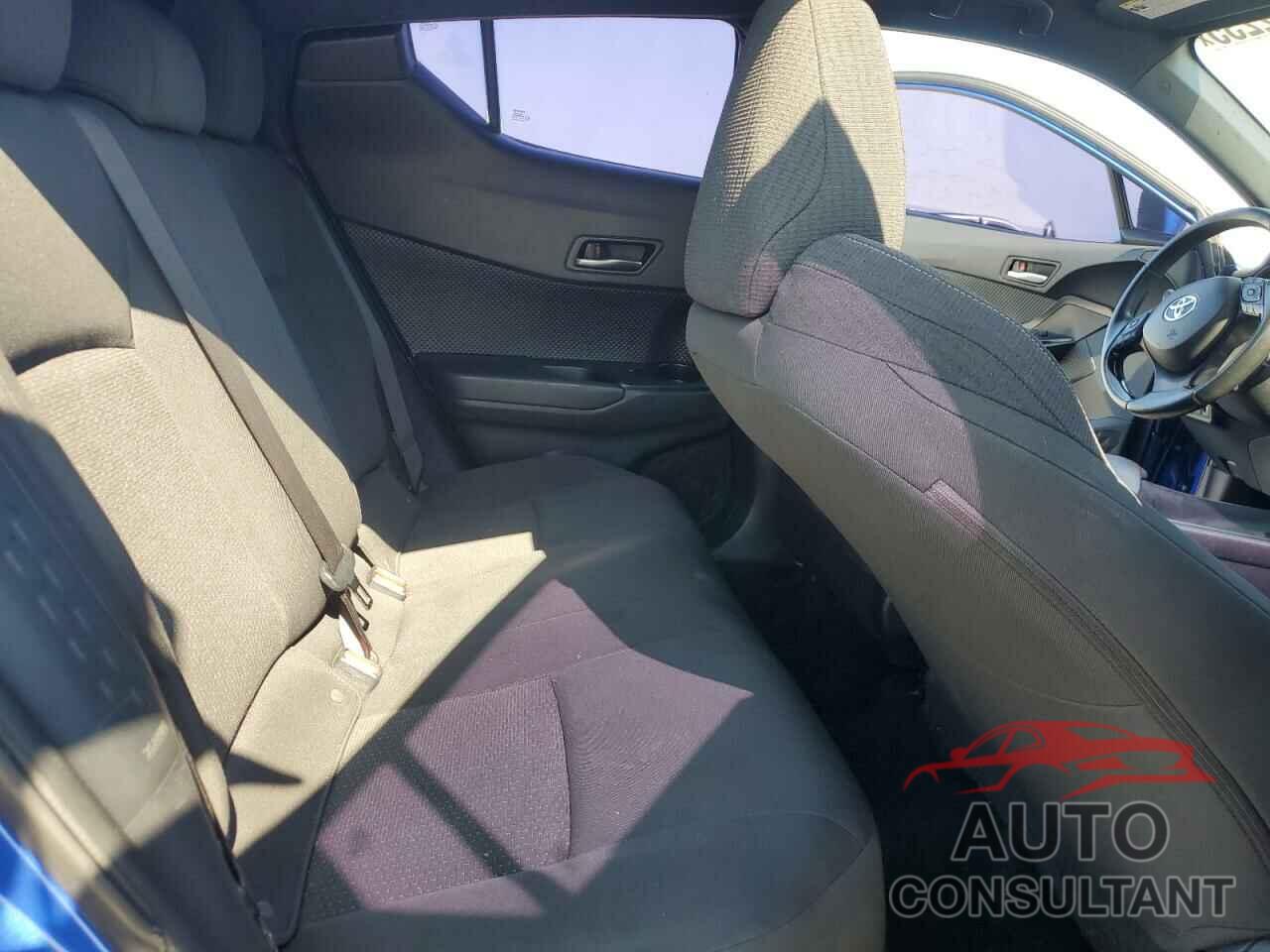 TOYOTA C-HR 2018 - NMTKHMBX4JR054062