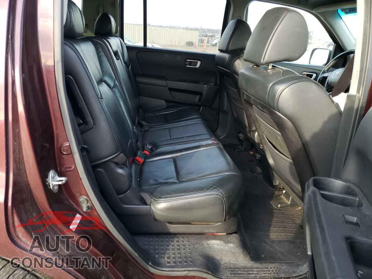 HONDA PILOT 2011 - 5FNYF4H65BB079977