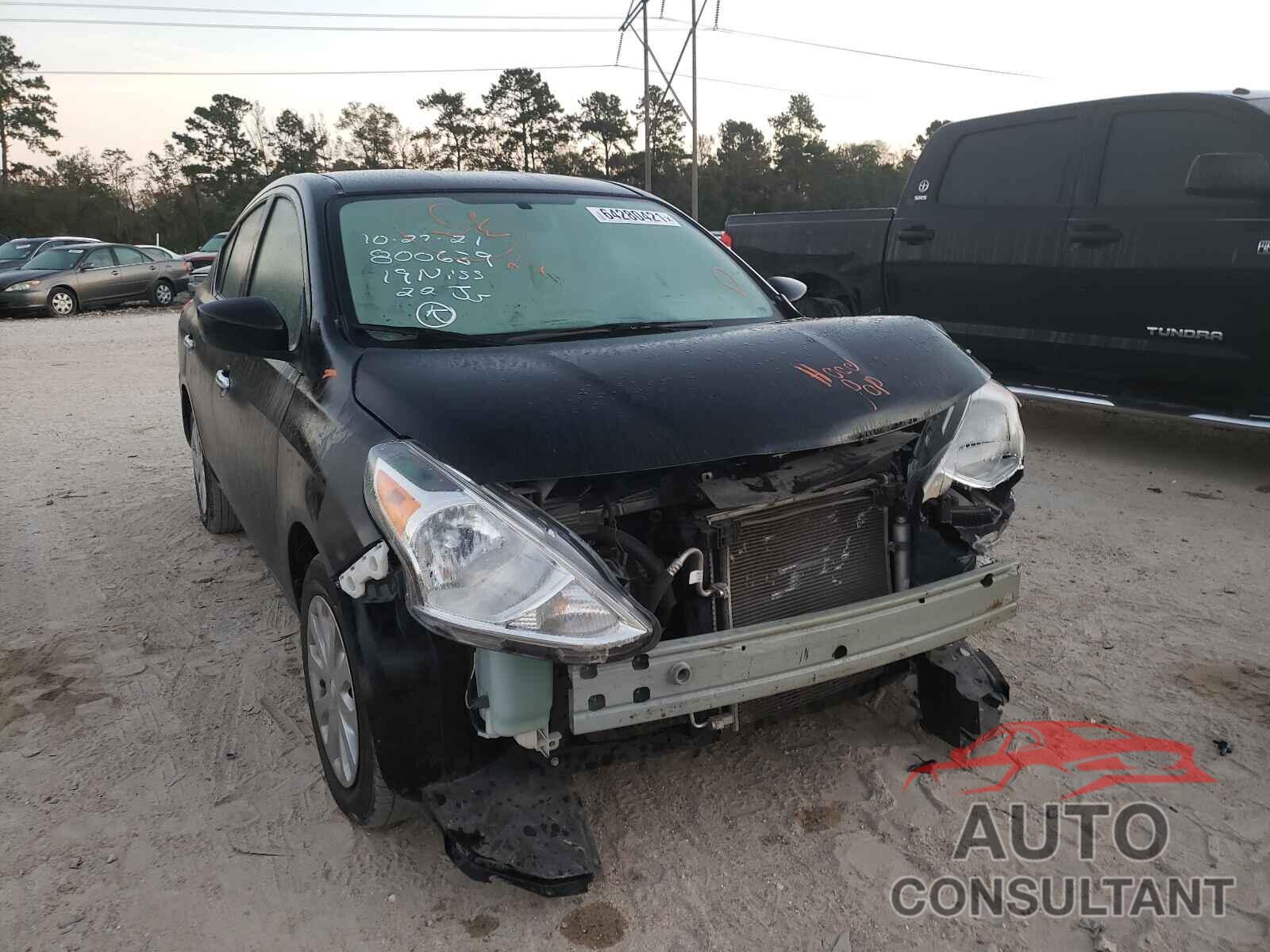 NISSAN VERSA 2019 - 3N1CN7AP1KL800639