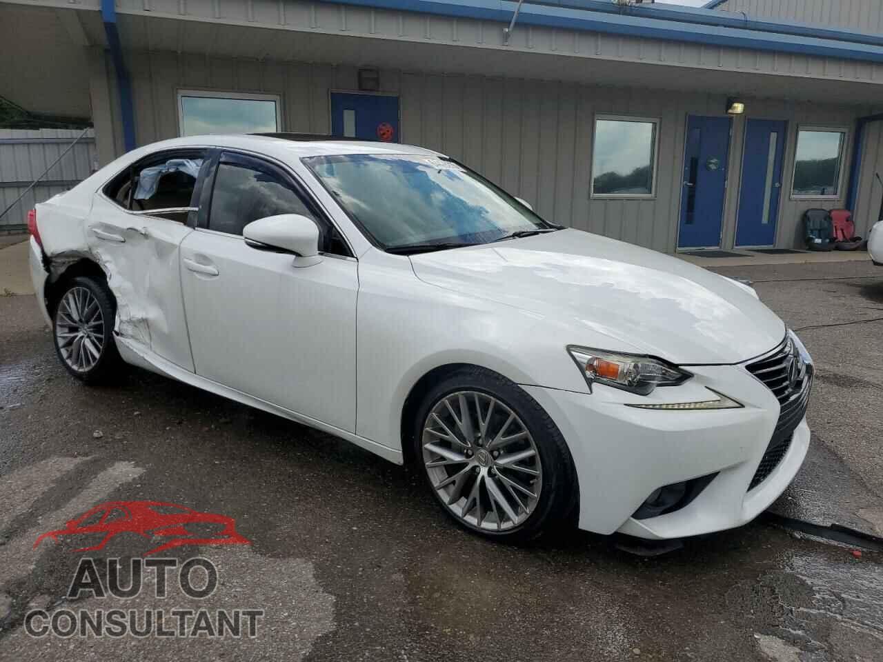 LEXUS IS 2014 - JTHBF1D22E5035933