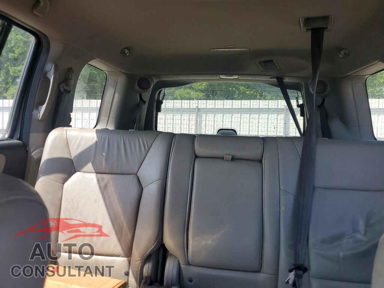 HONDA PILOT 2011 - 5FNYF3H91BB004391