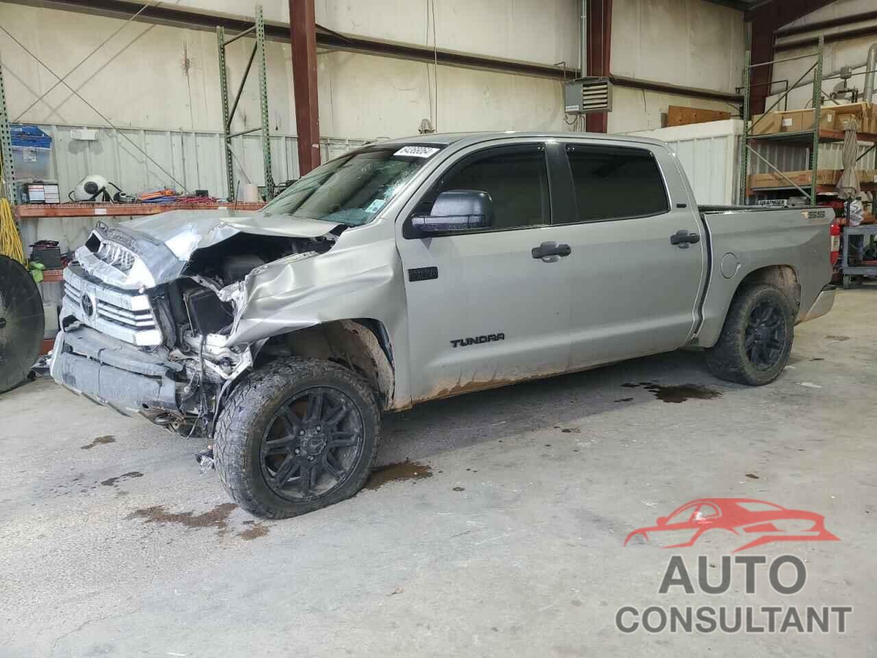 TOYOTA TUNDRA 2017 - 5TFDW5F18HX670539