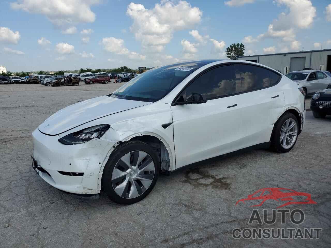 TESLA MODEL Y 2020 - 5YJYGDEE5LF011687