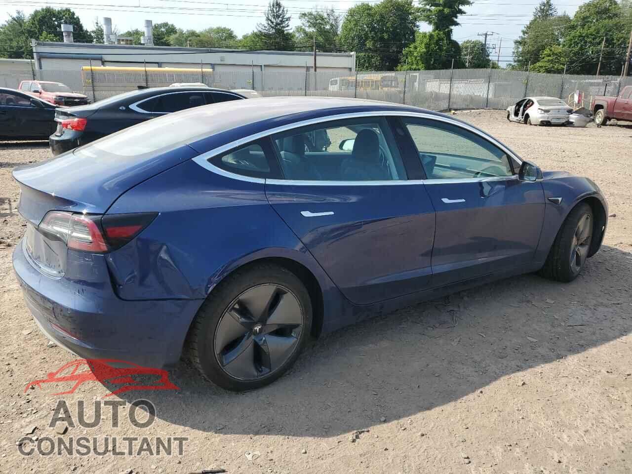 TESLA MODEL 3 2018 - 5YJ3E1EA5JF044035
