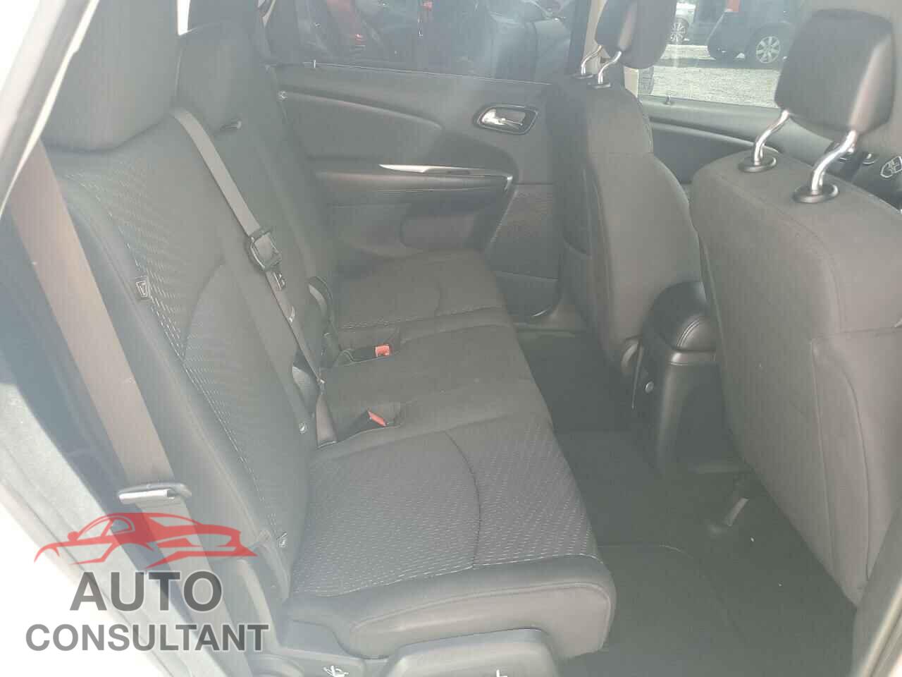 DODGE JOURNEY 2015 - 3C4PDCBBXFT599245