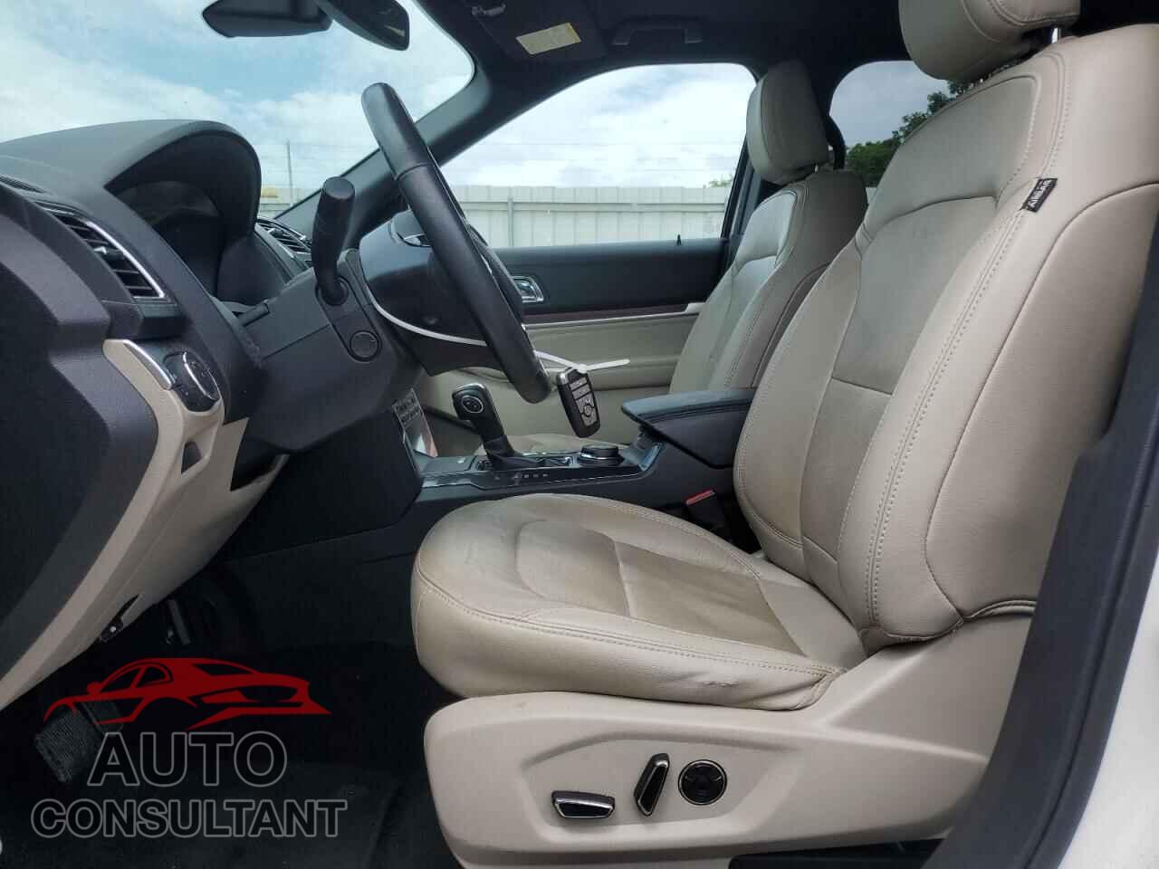 FORD EXPLORER 2018 - 1FM5K8F87JGB40031