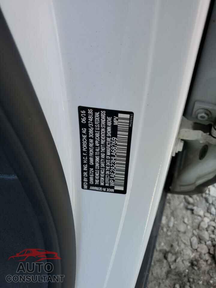 PORSCHE CAYENNE 2017 - WP1AE2A23HLA68769