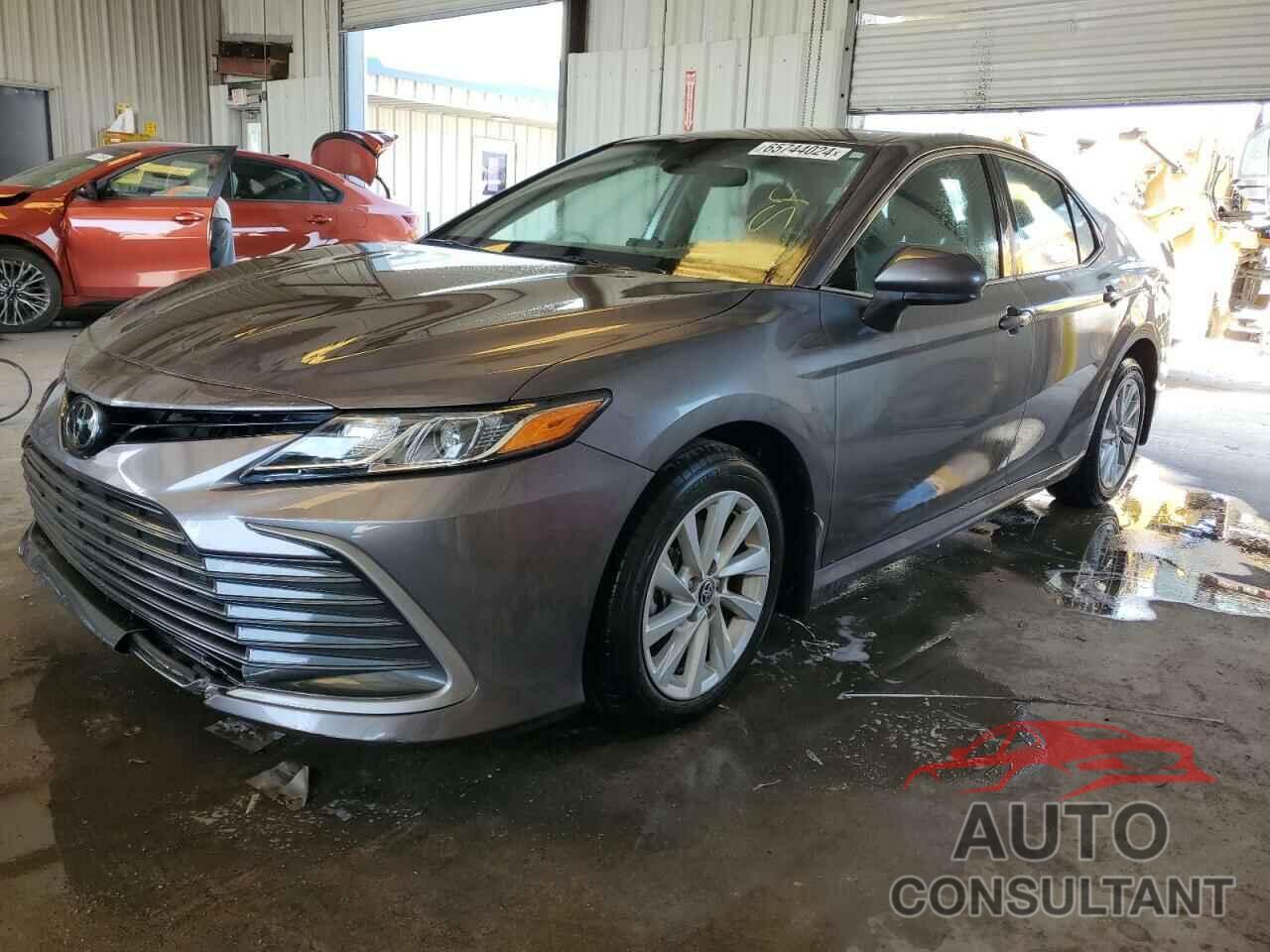 TOYOTA CAMRY 2023 - 4T1C11AK8PU082820