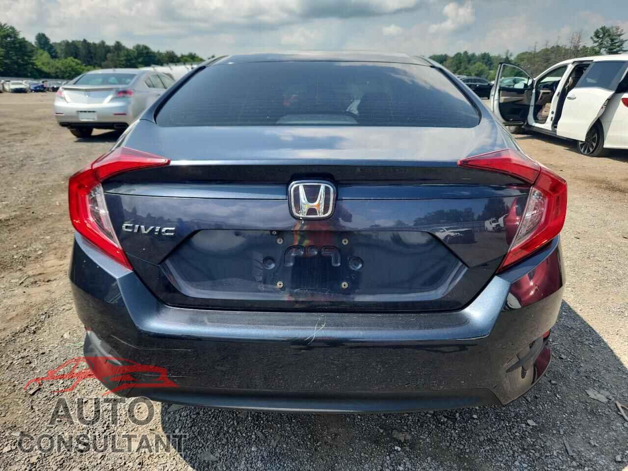 HONDA CIVIC 2017 - 2HGFC2F58HH556811