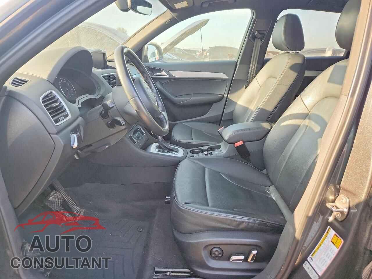 AUDI Q3 2018 - WA1ECCFS5JR024793