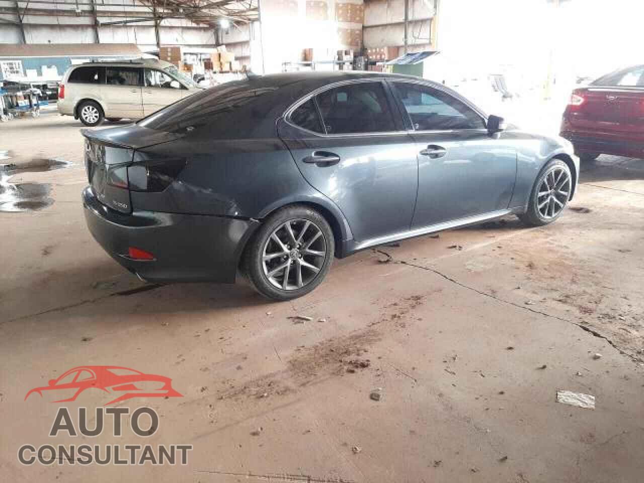 LEXUS IS 2011 - JTHBF5C29B5141431