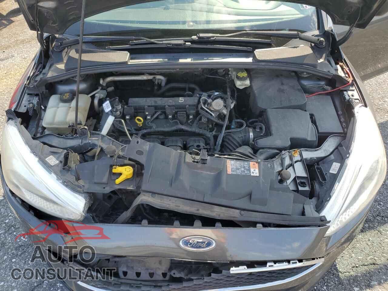 FORD FOCUS 2017 - 1FADP3E25HL305437