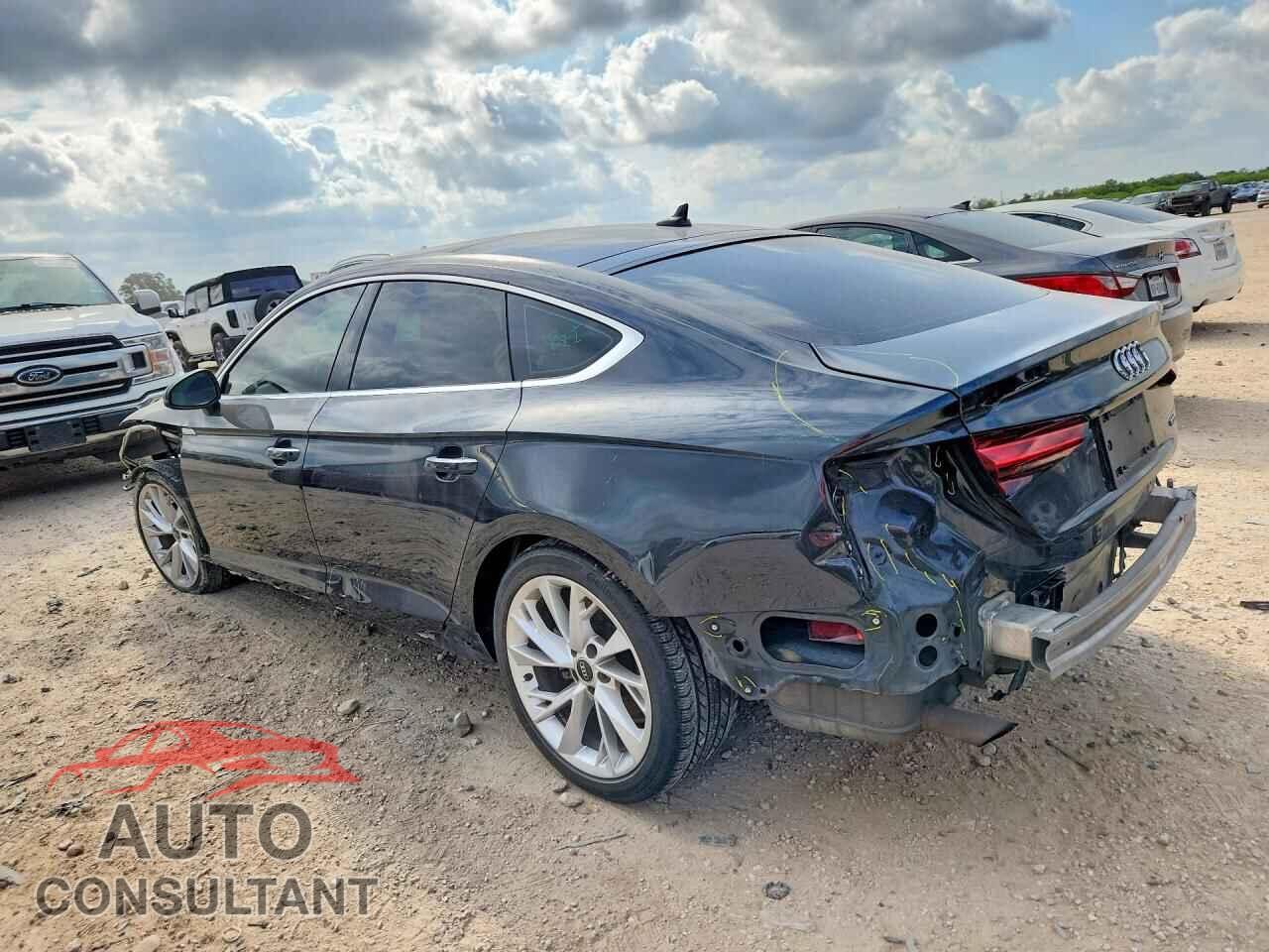 AUDI A5 2023 - WAUCBCF50PA035800