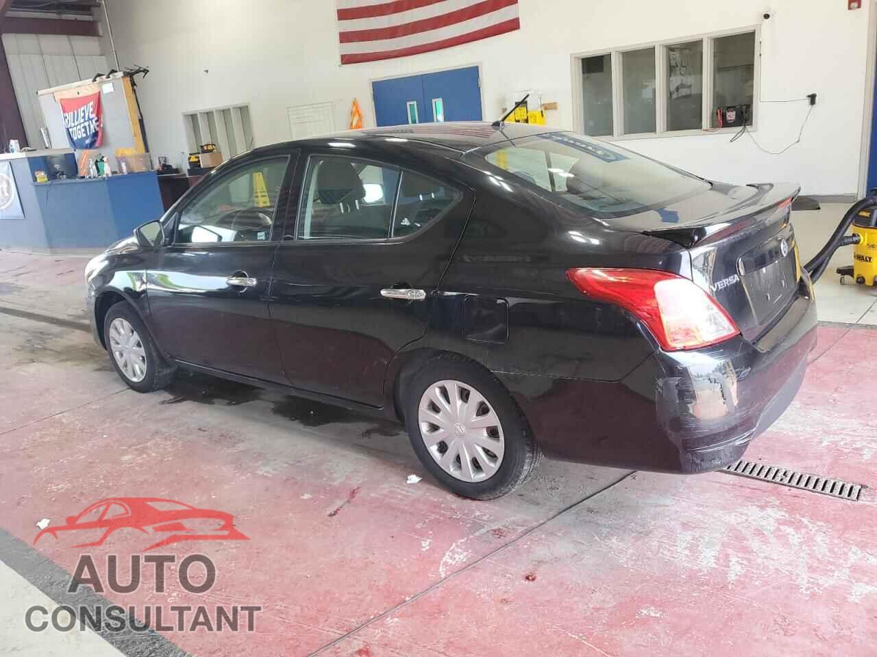 NISSAN VERSA 2017 - 3N1CN7AP3HL803132
