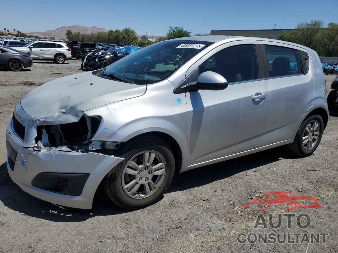 CHEVROLET SONIC 2013 - 1G1JC6SBXD4247028