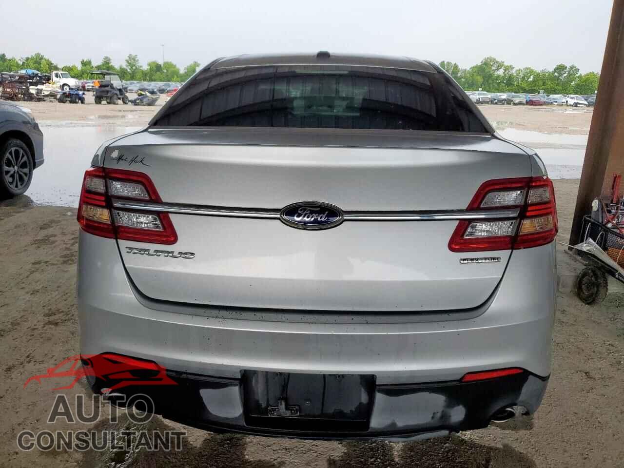 FORD TAURUS 2013 - 1FAHP2D87DG220975