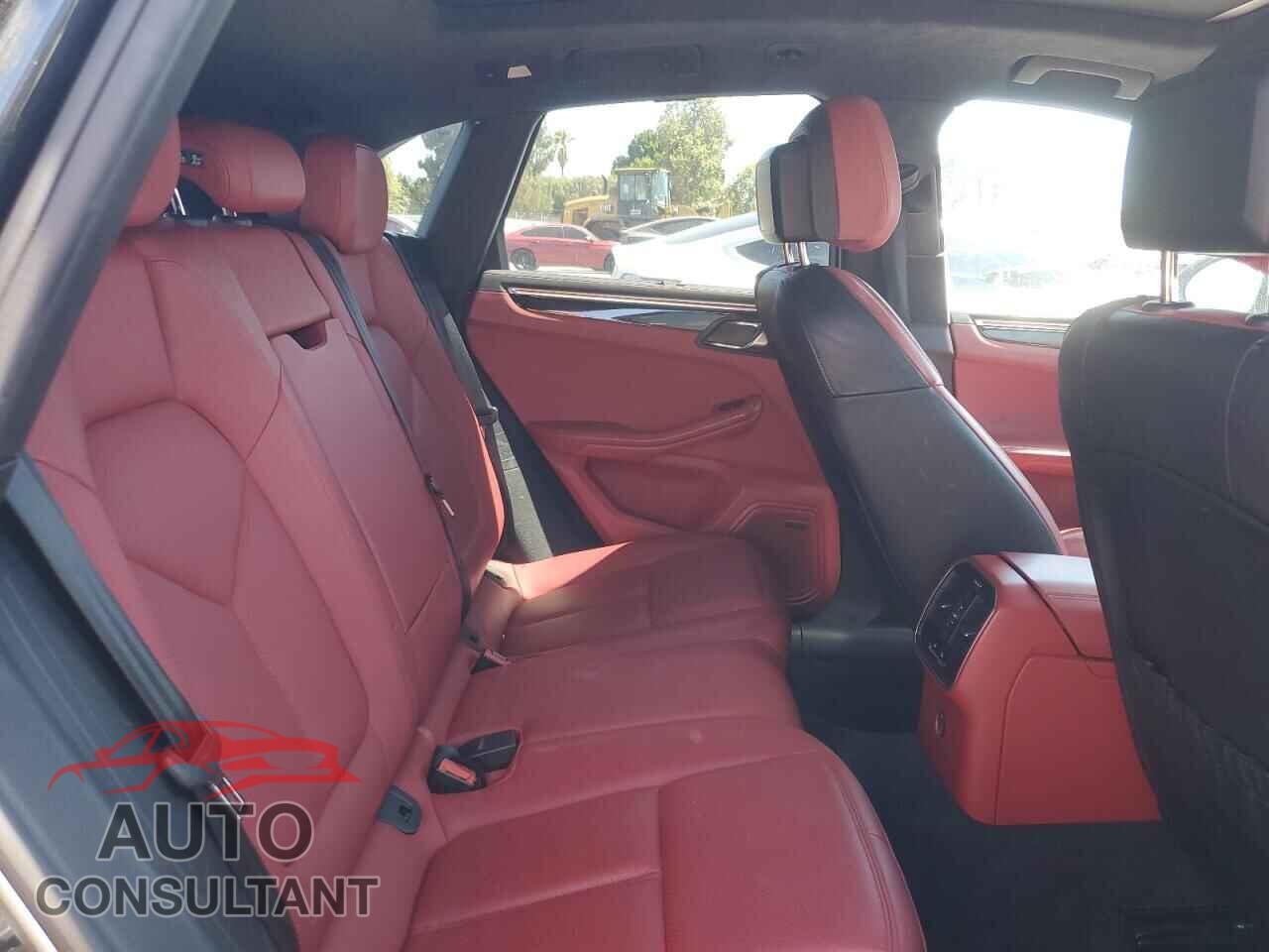 PORSCHE MACAN 2017 - WP1AB2A58HLB15233