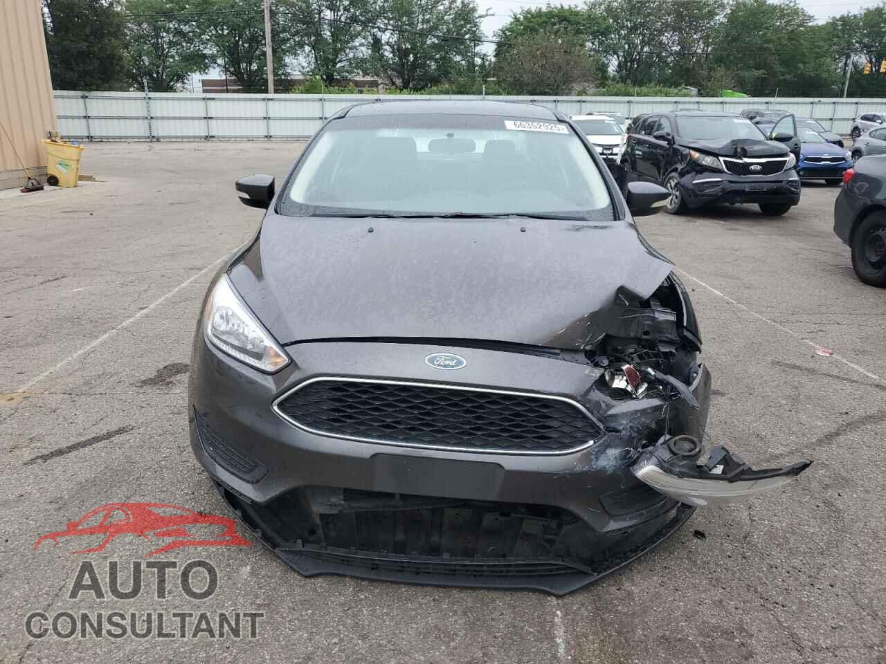 FORD FOCUS 2017 - 1FADP3F2XHL317520