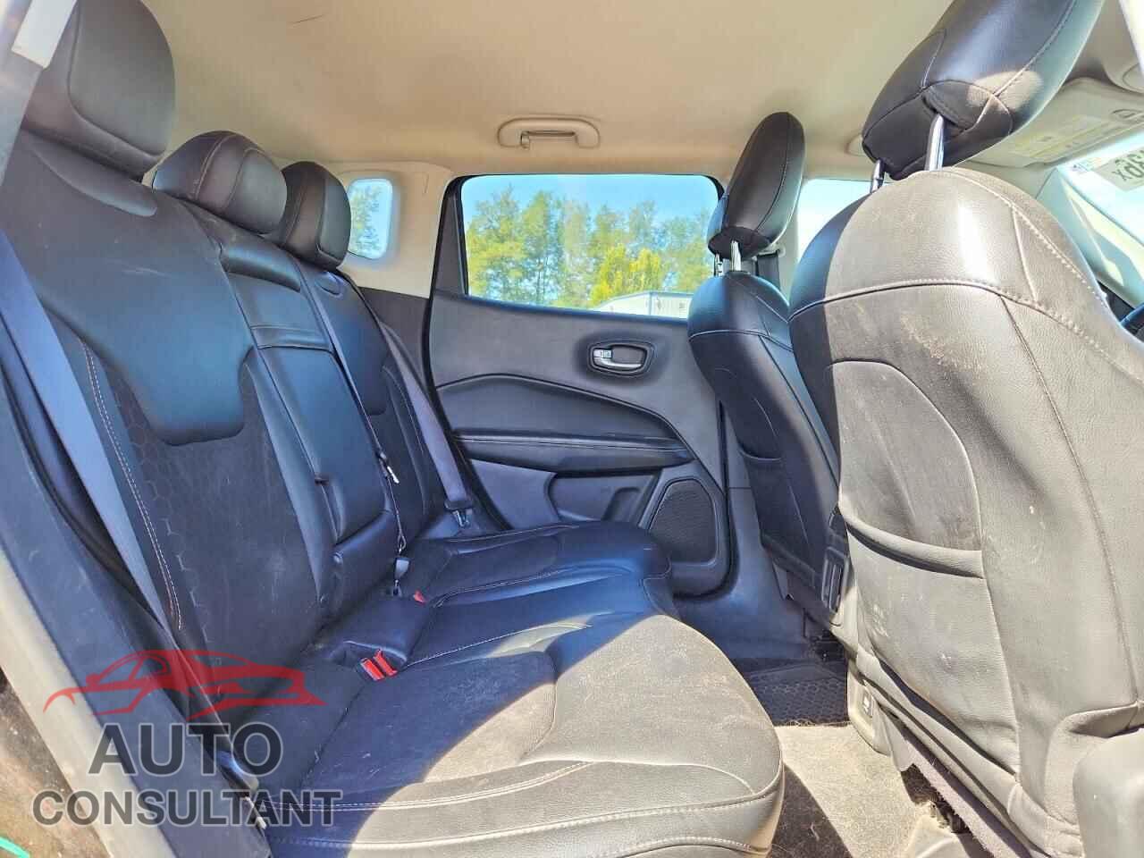JEEP COMPASS 2017 - 3C4NJDBB8HT692984
