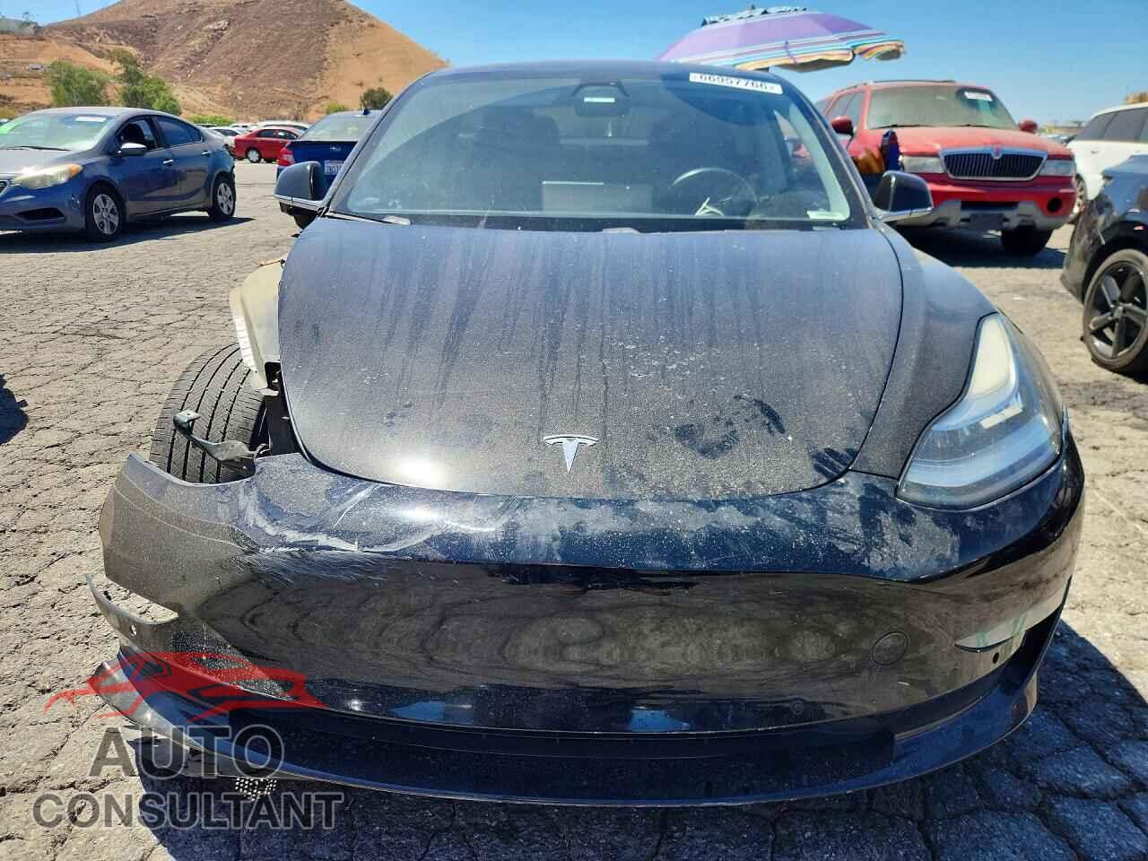 TESLA MODEL 3 2019 - 5YJ3E1EB7KF418459