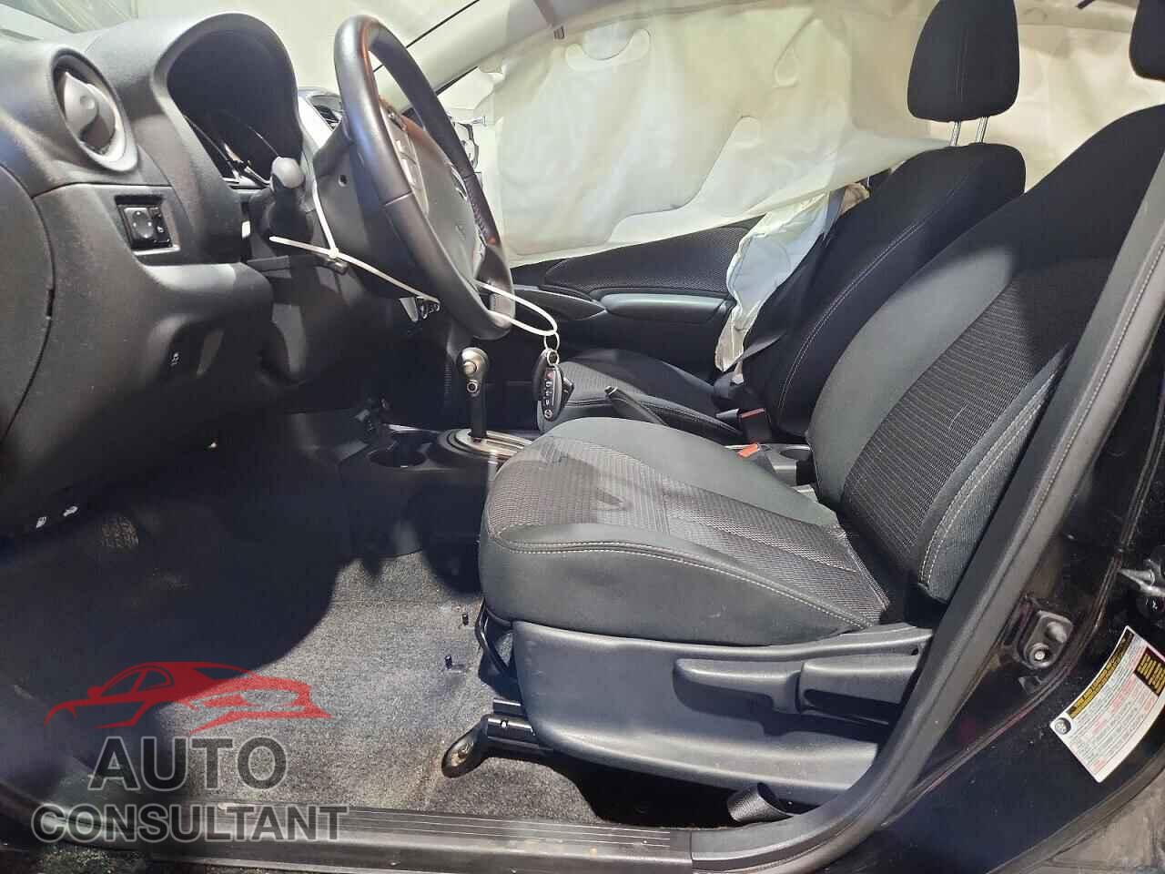 NISSAN VERSA 2019 - 3N1CN7AP3KL800965