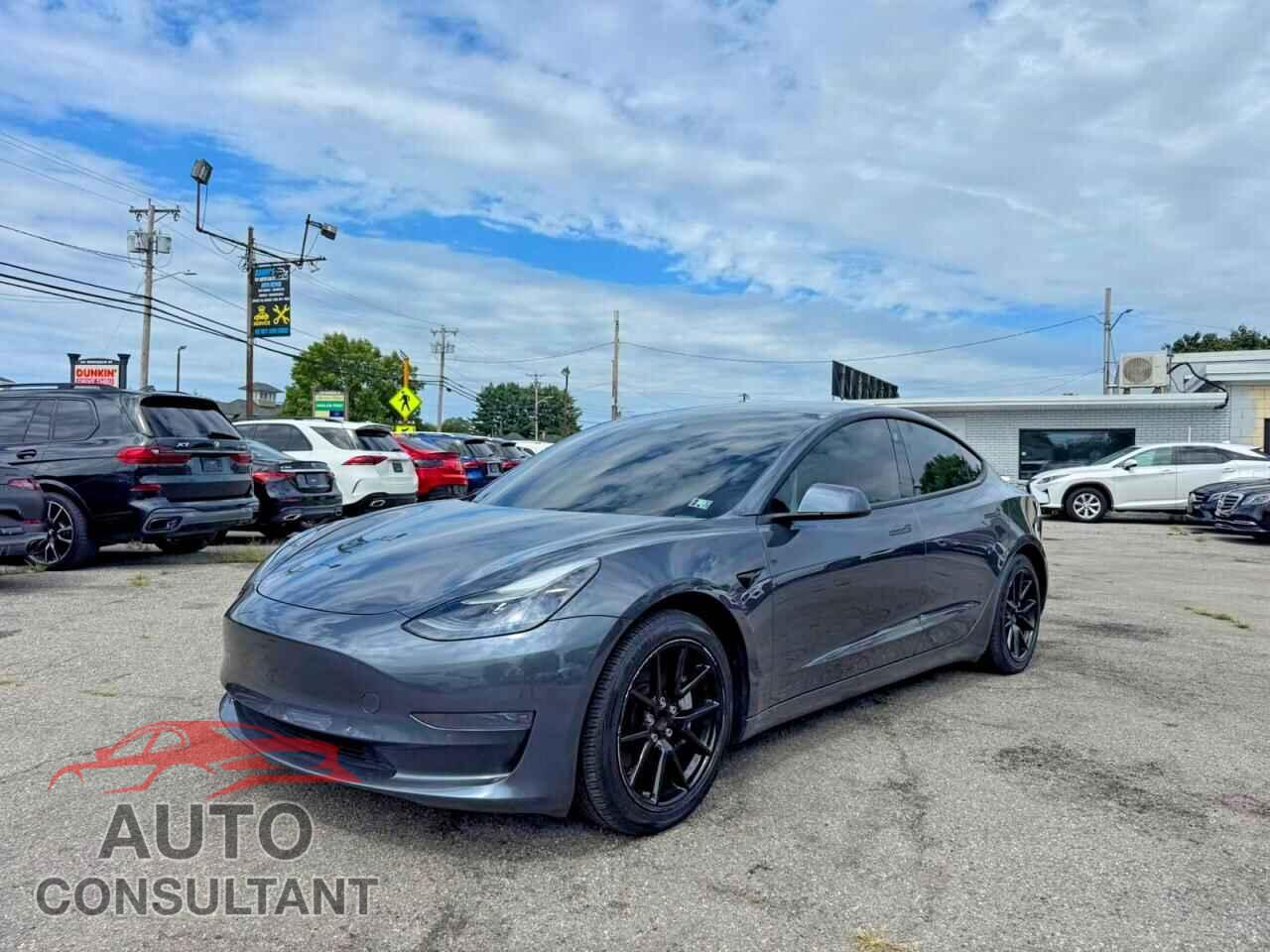 TESLA MODEL 3 2021 - 5YJ3E1EA9MF908427