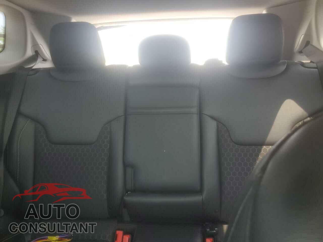 JEEP COMPASS 2019 - 3C4NJDBB2KT748604