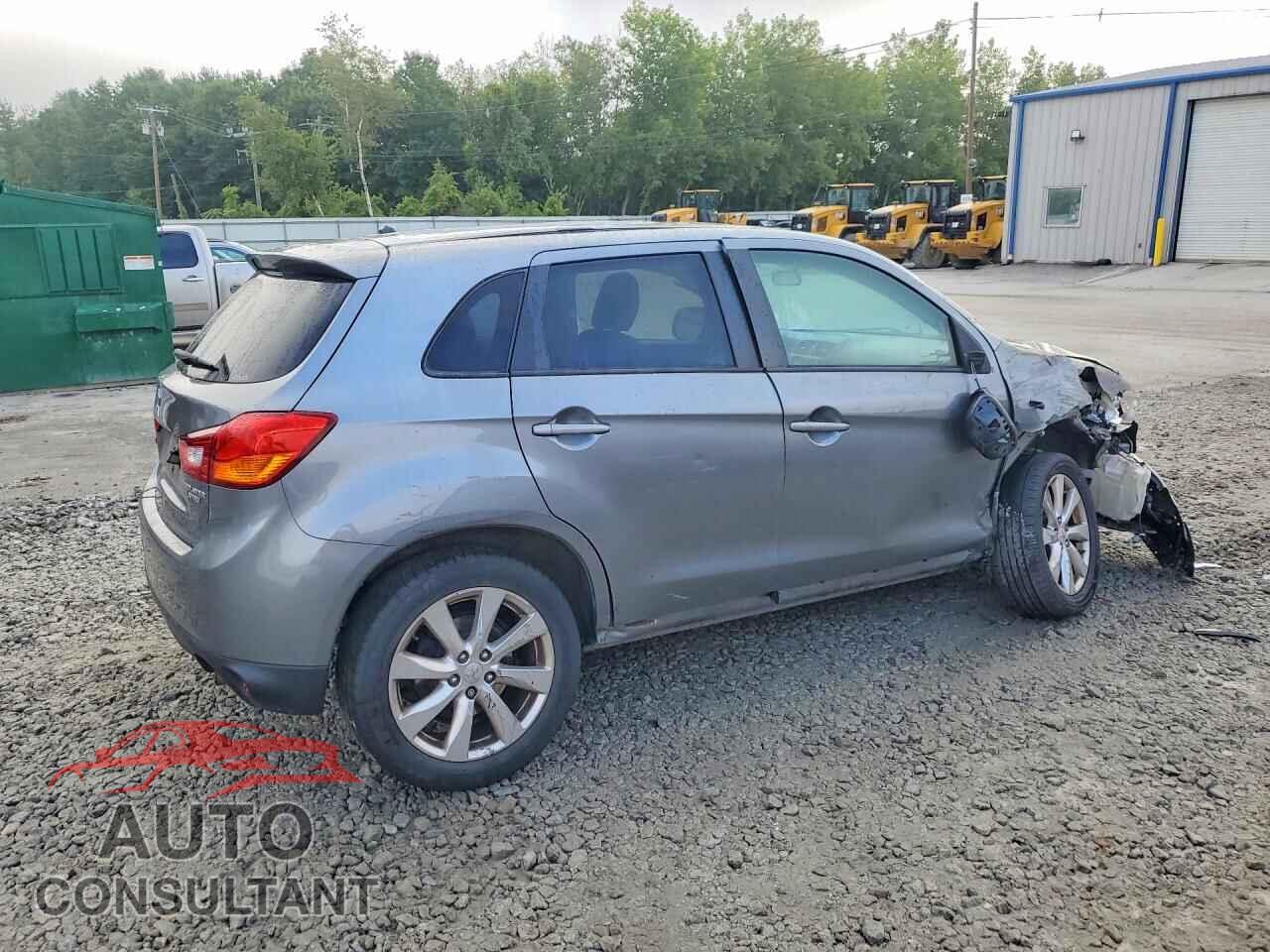 MITSUBISHI OUTLANDER 2015 - 4A4AR3AUXFE031869