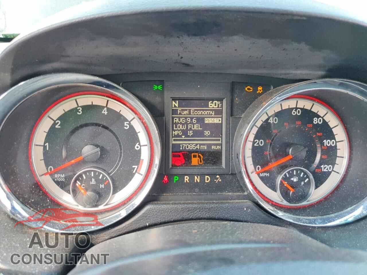 DODGE CARAVAN 2017 - 2C4RDGEG8HR765906