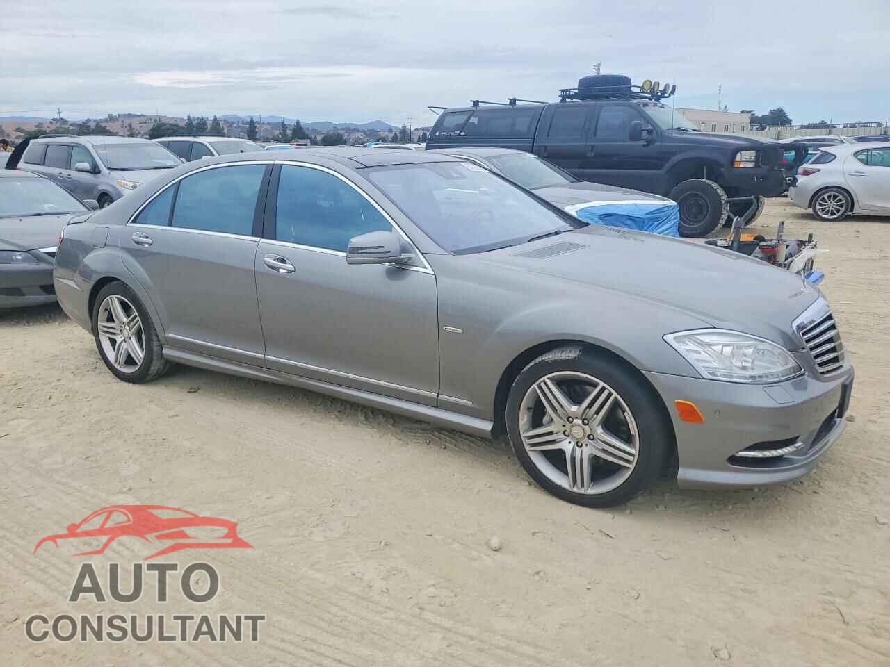 MERCEDES-BENZ S-CLASS 2012 - WDDNG7DB1CA423521