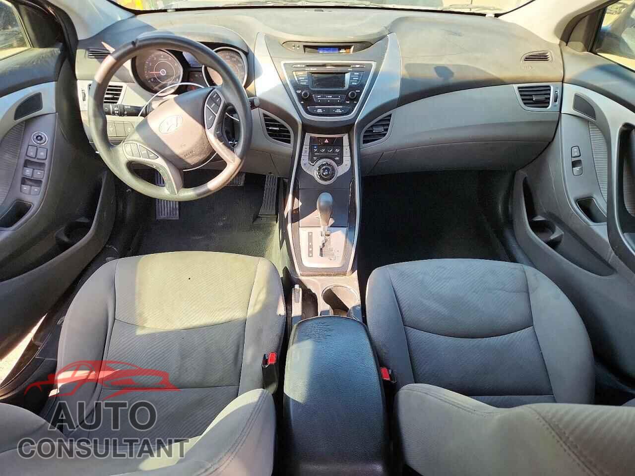 HYUNDAI ELANTRA 2013 - KMHDH4AE1DU847874