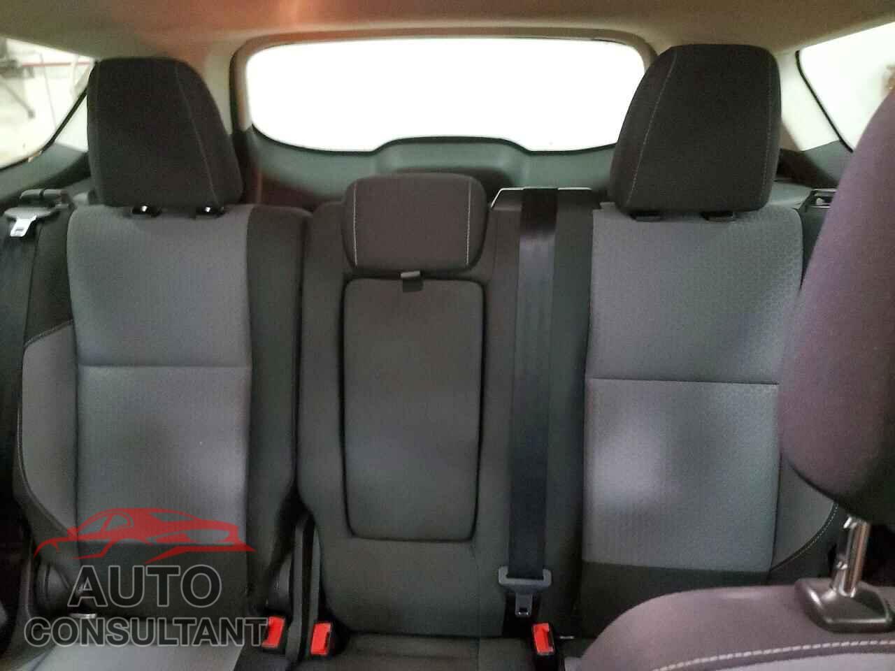 FORD ESCAPE 2017 - 1FMCU9GD1HUC09763