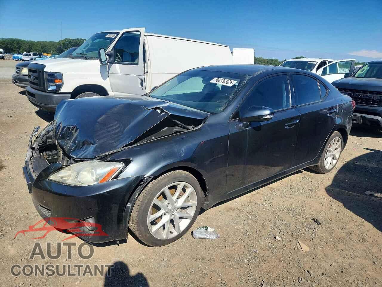 LEXUS IS 2011 - JTHCF5C27B5048380