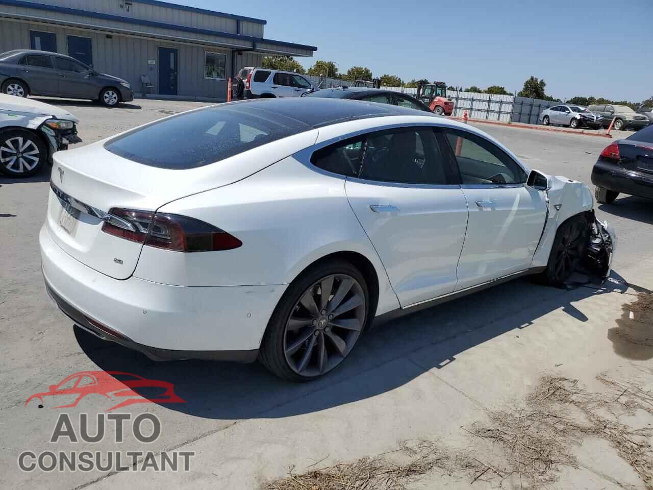TESLA MODEL S 2014 - 5YJSA1H11EFP62383