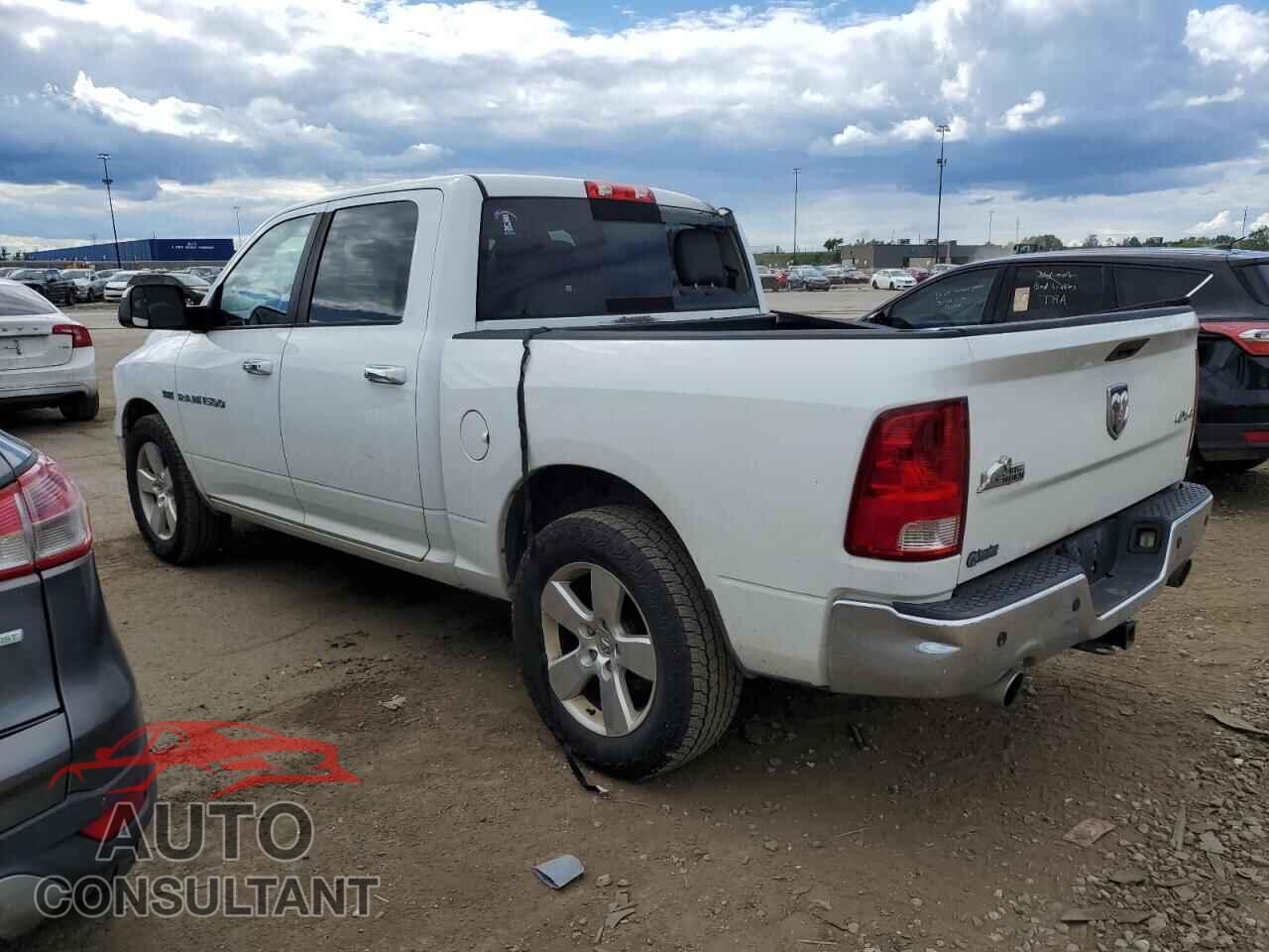 DODGE RAM 1500 2012 - 1C6RD7LT7CS123675