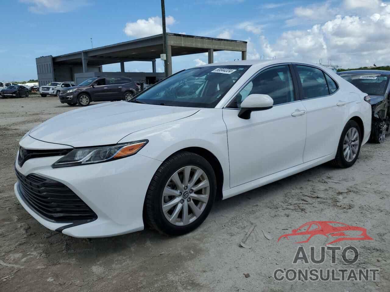 TOYOTA CAMRY 2019 - 4T1B11HK1KU823139