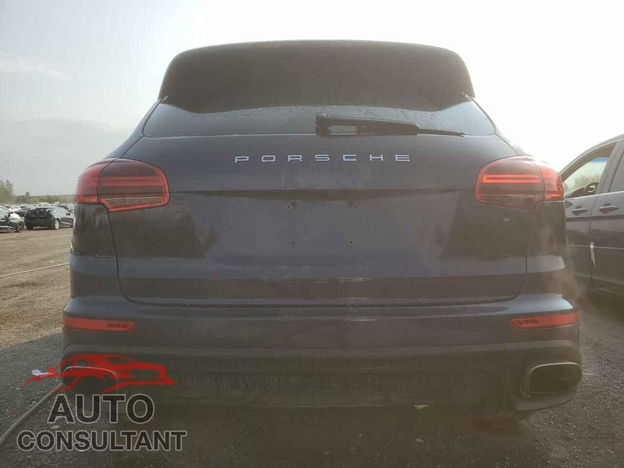 PORSCHE CAYENNE 2017 - WP1AA2A22HKA87394
