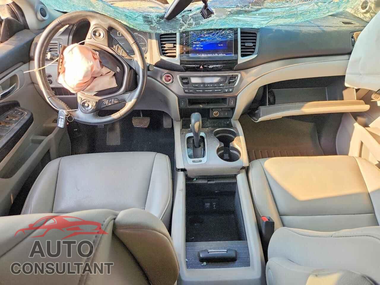 HONDA PILOT 2018 - 5FNYF5H55JB015143