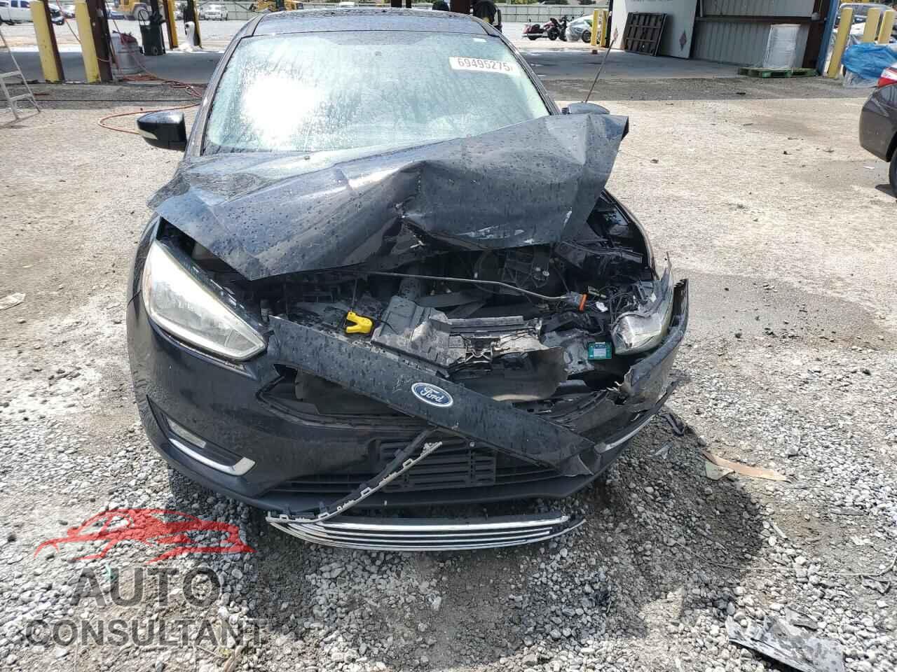 FORD FOCUS 2017 - 1FADP3J21HL207060