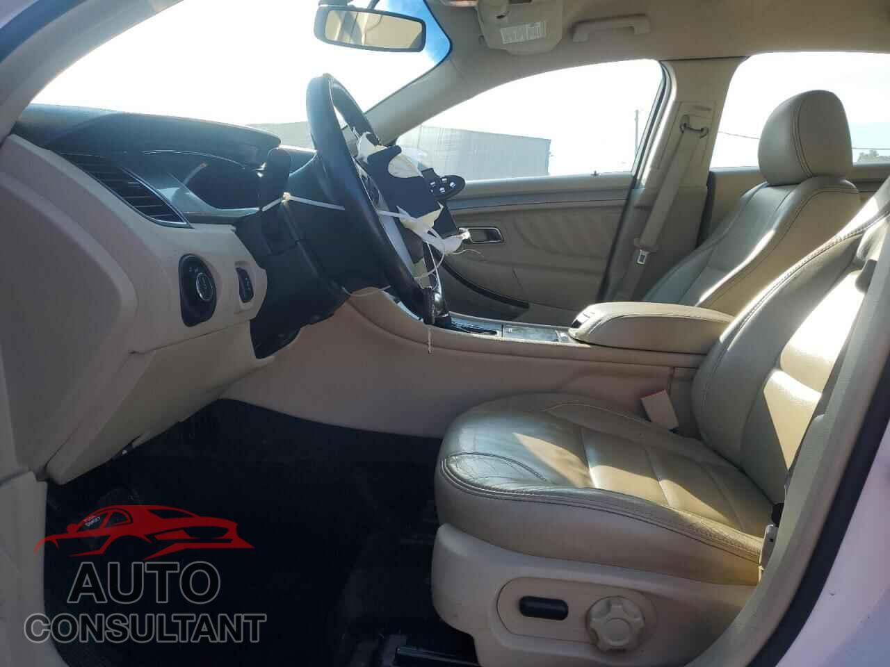 FORD TAURUS 2013 - 1FAHP2E83DG119365